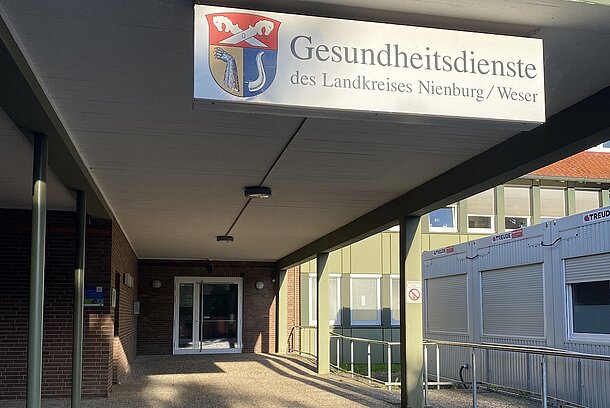 Eingang zum Amt für Gesundheitsdienste des Landkreises Nienburg Eingang zum Amt für Gesundheitsdienste des Landkreises Nienburg