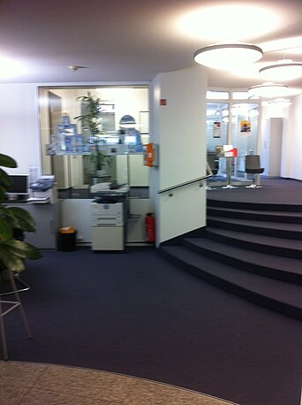 In der Filiale am Empfangstresen