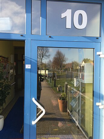 Position AED EIngangsbereich