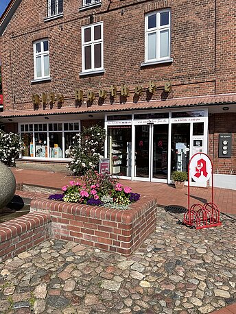 AED in der Alten Apotheke Bleckede 