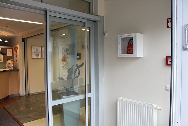 AED-Standort im Vorflur rechts
