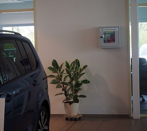 Autohaus_Burkard_AED_Geraetestandort