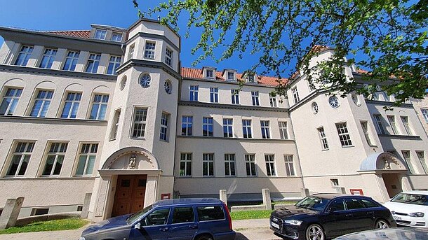 Außenansicht "Alte Schule" 