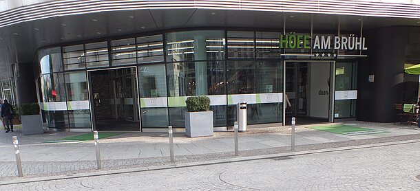 Eingang Höfe am Brühl Eingang Höfe am Brühl