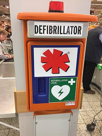 Globus - bei den Kassen