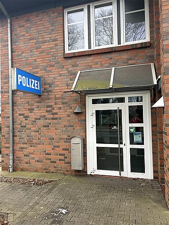 Eingang zur Polizeiwache Hoya Eingang zur Polizeiwache Hoya