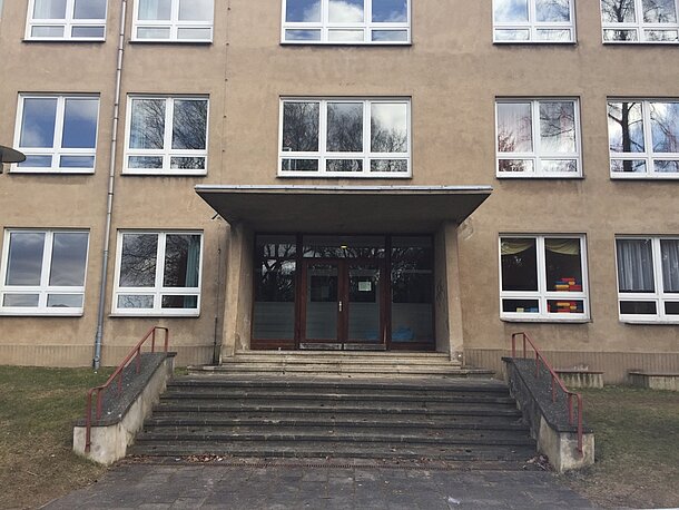 Nebeneingang Oberschule Neuhaus