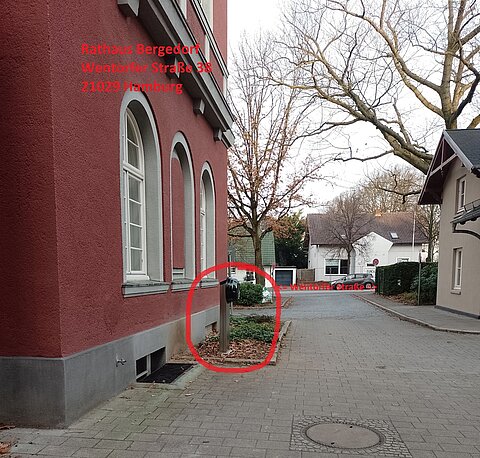 Richtung Zufahrt mit AED