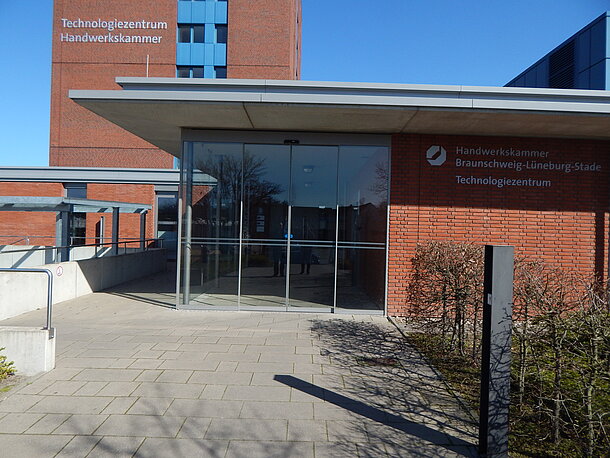 Eingang bei Information