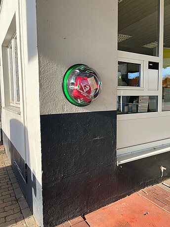 AED im Schaukasten AED im Schaukasten